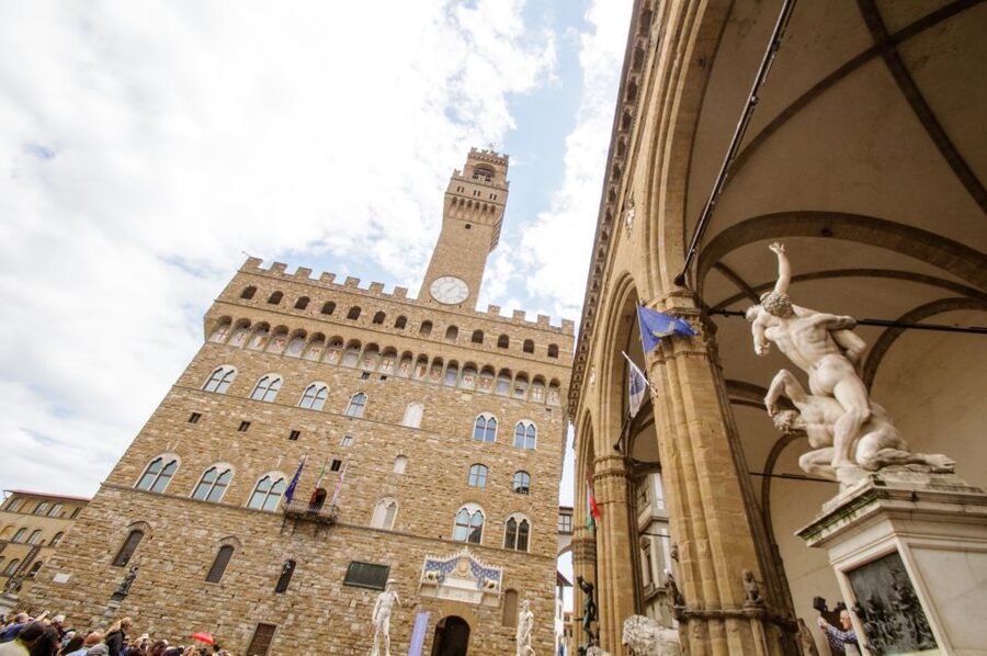 Florence: Full-Day Trip by High-Speed Train from Rome - Ponte Vecchio and Piazza della Signoria: The Classic Florence Scene