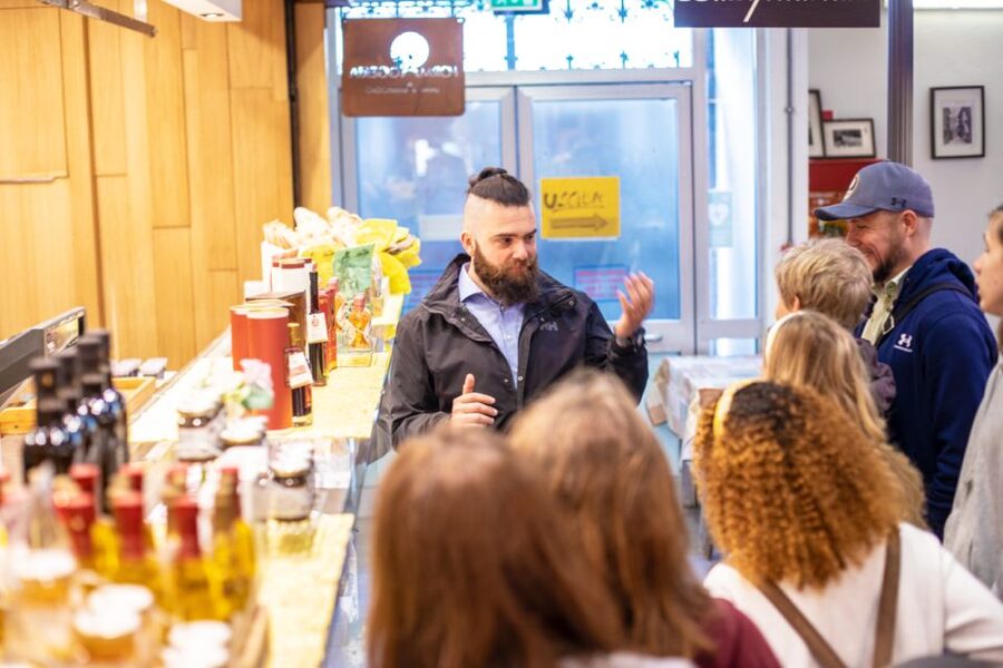 Florence: Grocery Market Food Tour and Tastings with a chef - Cheese and Deli Counter Tastings: Formaggi and Tuscan Classics