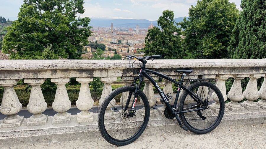 Florence: Guided Bike Tour with Piazzale Michelangelo - Casa di Dante and the Cathedral: quick touches that help you navigate later