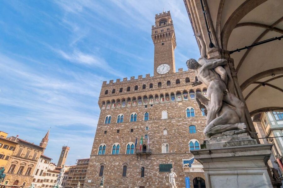 Florence: Guided Tour by E-Bike with Gelato & optional Lunch - Why an e-bike makes sense in Florence