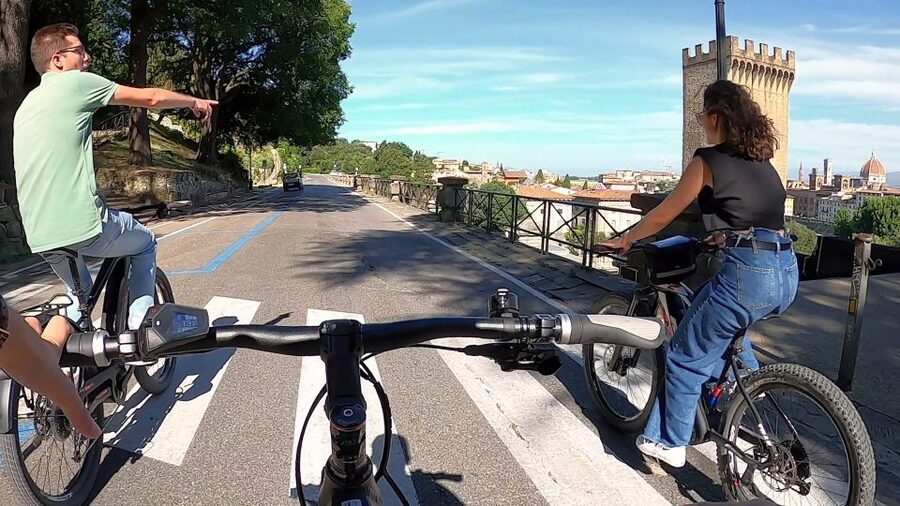 Florence: Guided Tour by E-Bike with Gelato & optional Lunch - Ponte Vecchio: why this bridge is always worth the stop