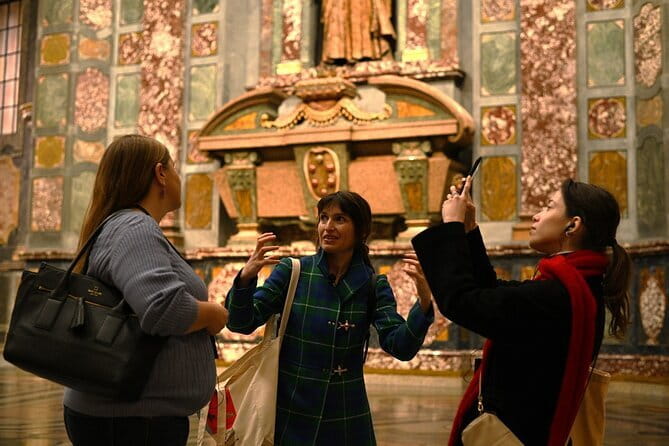 Florence: Guided Tour Medici Family Secrets, Chapels and History - San Lorenzo Orientation: Piazza del Duomo Area and Basilica di San Lorenzo Square Views