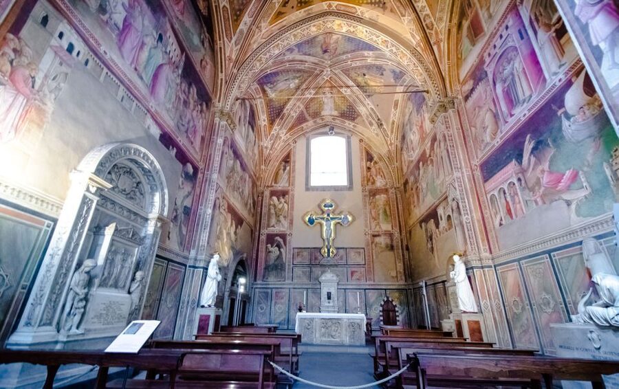 Florence: Guided Walking Tour with Entry to Santa Croce - Dress code and smart packing for Santa Croce