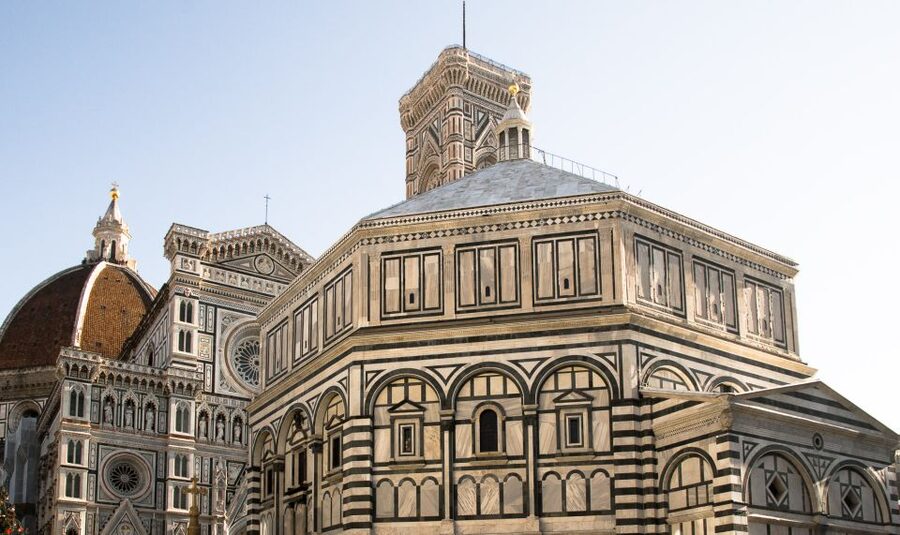 Florence: Guided Walking Tour with Fiorentina Steak Dinner - Trattoria reality check: when the setting can feel off