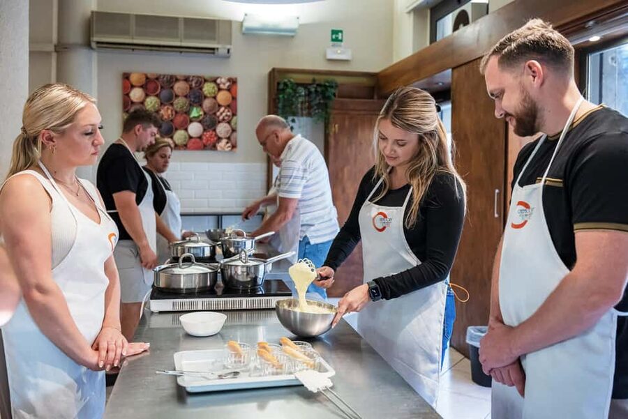 Florence: Handmade Pasta & Dessert Class with Unlimited Wine - FAQ