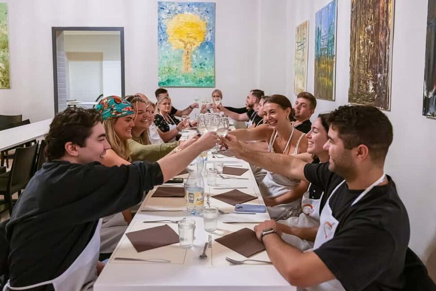 Florence: Handmade Pasta & Dessert Class with Unlimited Wine - Optional full-day add-on: pasta class plus street food in Florence