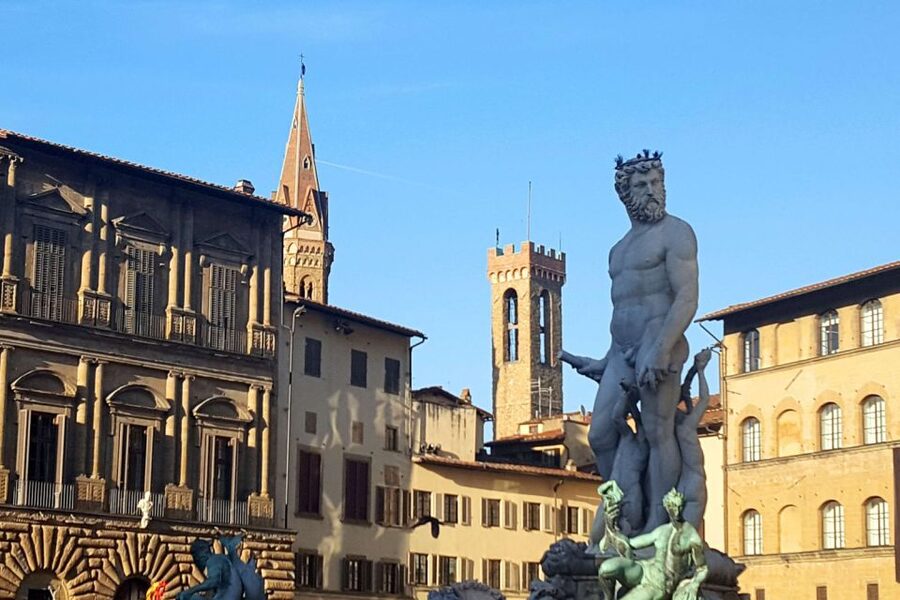 Florence: Heart of Florence Guided Walking Tour - Guide Quality and Group Reality: What to Expect in the Real World