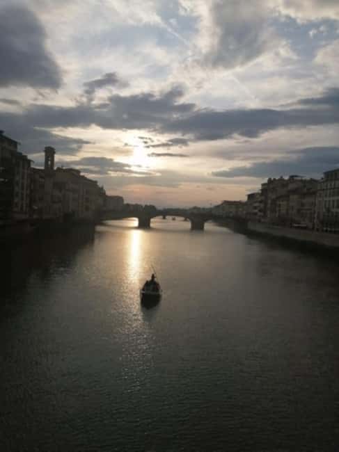 Florence: Highilights tour - Piazza della Signoria and the Uffizi Palace area: sculptures, power, and the art machine