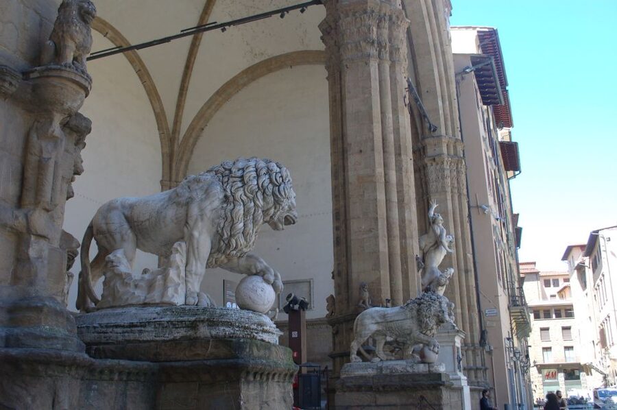 Florence: Highlights and Small-Group Accademia Tour - Accademia entry: David and the Prisoners, plus what your guide will point out
