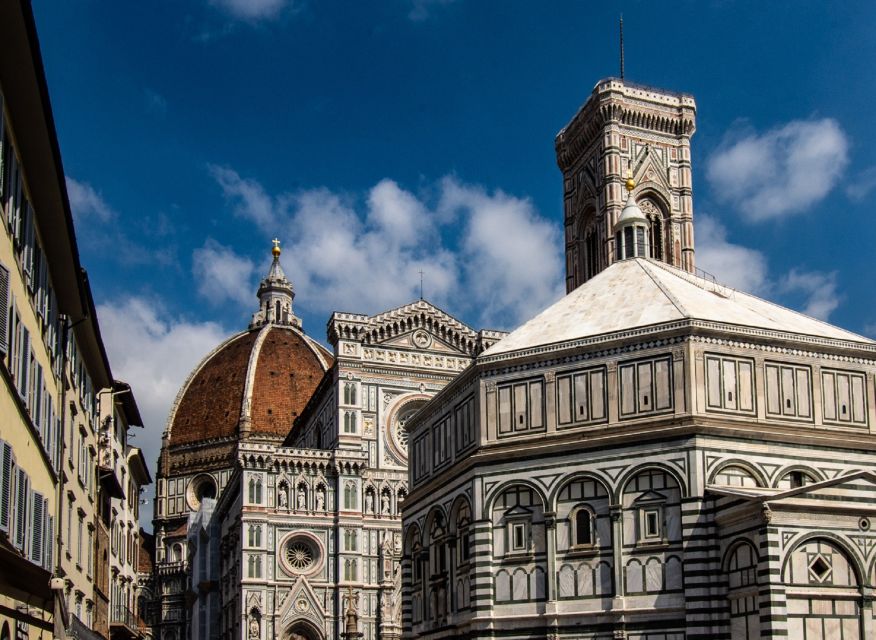 Florence: Highlights and Small-Group Accademia Tour - Piazza della Signoria and Palazzo Vecchio: where Florentine power plays out