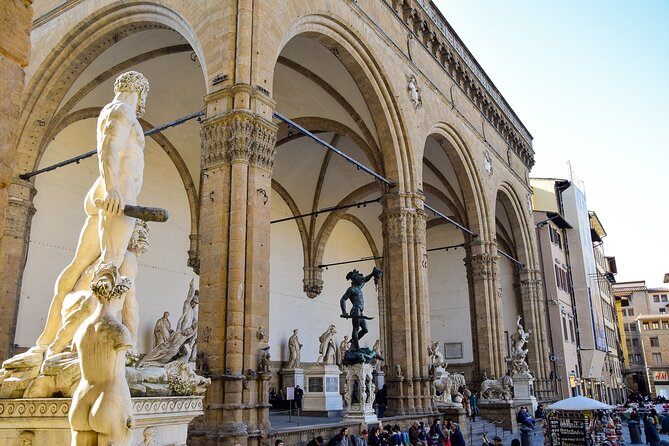 Florence Highlights Walking Tour - Stop 4: Ponte Vecchio—shops, survival, and a secret corridor