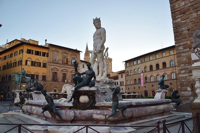 Florence Highlights Walking Tour - Stop 6: Piazza del Duomo—Santa Maria del Fiore’s full spotlight