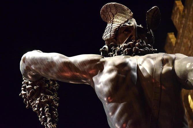 Florence Highlights Walking Tour By Night with Expert Guide - Palazzo Medici Riccardi: Renaissance Power in Plain Sight