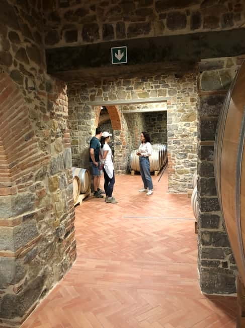 Florence: Hiking Tuscany & Chianti wine 3 wineries and lunch - Lunch at a family organic winery: starter, pasta, and pairing wine