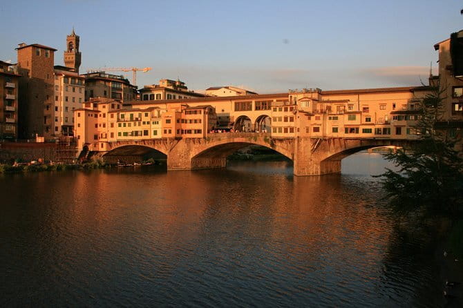 Florence hotels to Florence Airport (FLR) - Departure Private Transfer - Booking Smart: The Luggage and Pickup Details That Prevent Problems