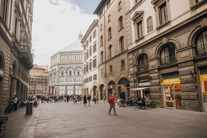Florence in a Day: Michelangelo's David, Uffizi and Guided City Walking Tour - The Uffizi in 90 minutes: how to enjoy a short museum without missing the point