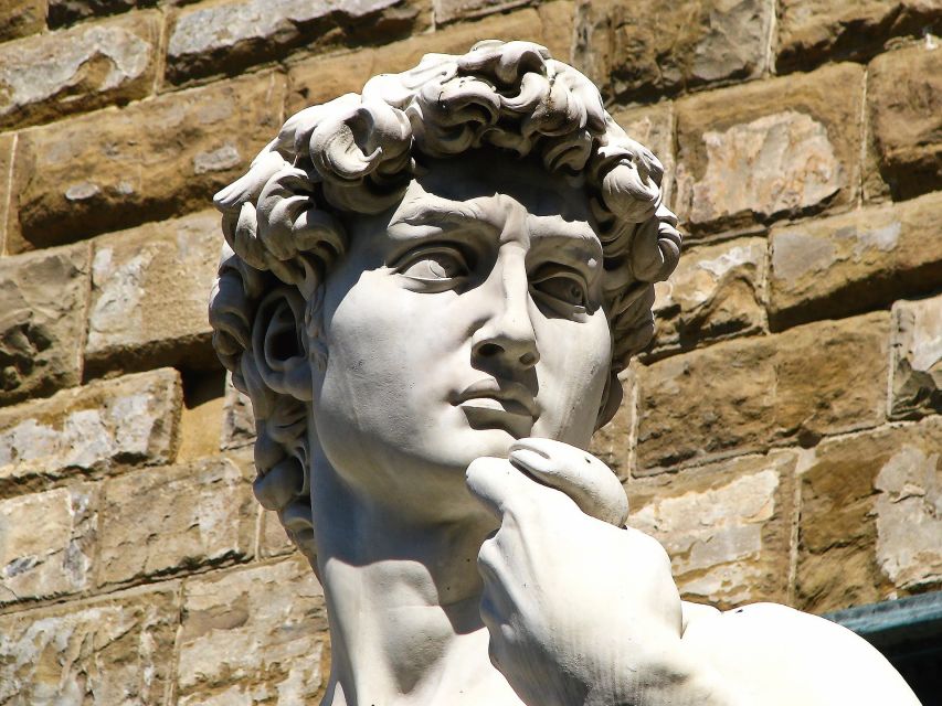 Florence in one Day: Walking Tour with Uffizi and Accademia - Uffizi Gallery: skip-the-line entry plus the right paintings to look for