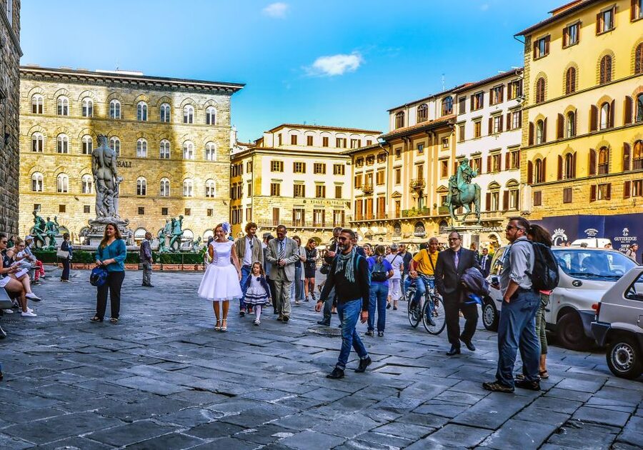 Florence in one Day: Walking Tour with Uffizi and Accademia - Lunch break: use the pause to reset your feet and your focus