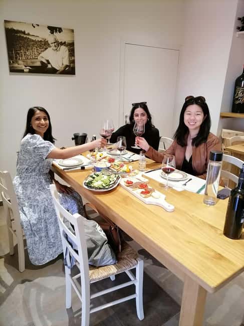 Florence: Montalcino, Montepulciano & Val d Orcia with lunch - The UNESCO Val d’Orcia stops and Gladiator film-location views