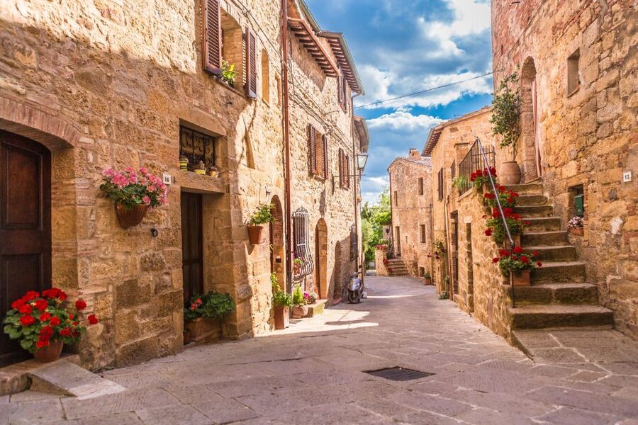 Florence: Monteriggioni & Val d'Orcia Optional Wine Tasting - Monteriggioni walls and fortress vibes: what the 80 minutes actually feels like