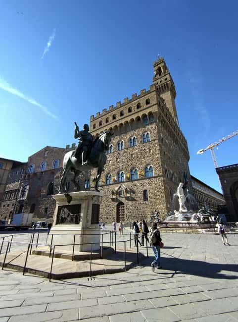 Florence Must-See Squares Walking Tour with Vincenzo - What’s included in the $29 value (and what isn’t)