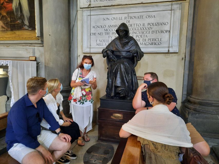 Florence: Occult & Esotericism Walking Tour For The Curious - Piazza Santissima Annunziata: bees, Ferdinand I, and playful symbolism