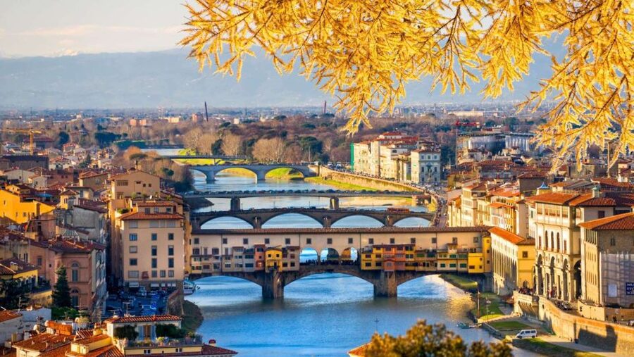 Florence: Old Town Family Tour with Optional Da Vinci Museum - Who this Florence family tour is best for
