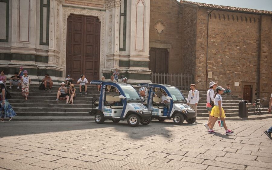 Florence: Old Town Golf Cart Excursion - Vasari Corridor photo stop: a quick look with big implications