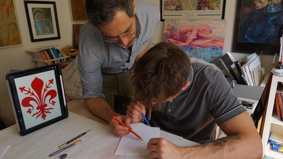 Florence: Painting experience, create your Florentine Lily! - Tempera painting: choosing your lily color and finishing details