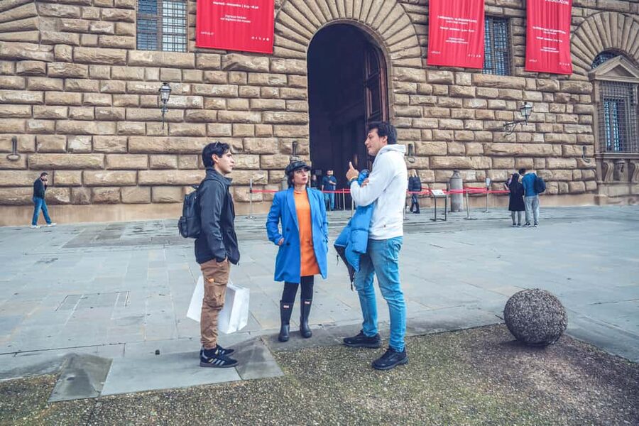 Florence: Palatina Gallery and Pitti Palace Guided Tour - What Skip-the-Line Really Buys You in 90 Minutes