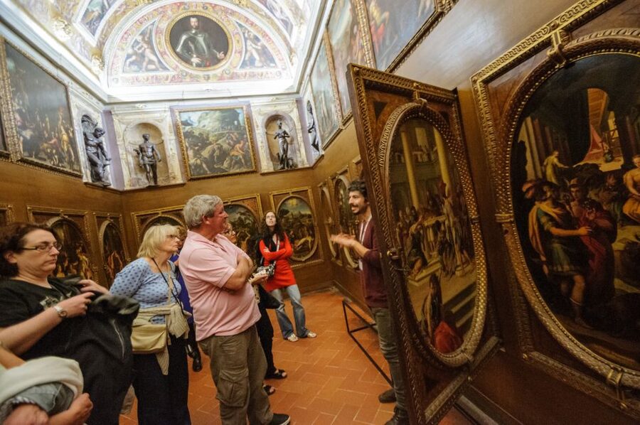 Florence: Palazzo Vecchio Entrance Ticket & Audioguide - Who should book this Palazzo Vecchio visit?