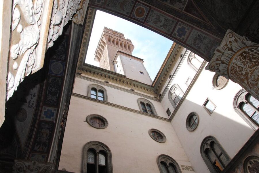 Florence: Palazzo Vecchio Guided Tour - When to go and why lighting can change the vibe