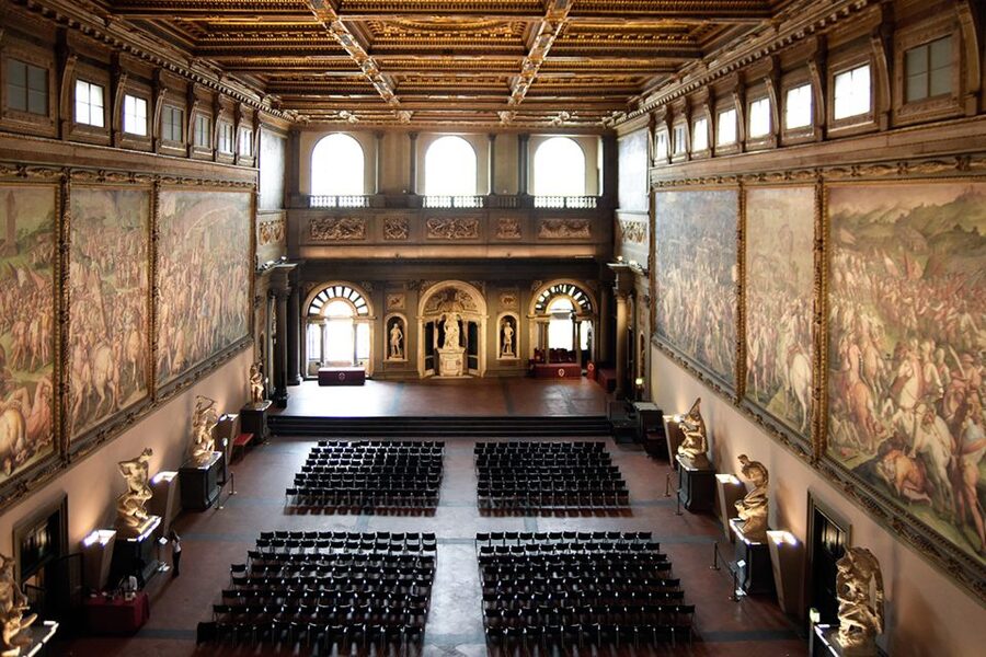 Florence: Palazzo Vecchio Museum - Medici apartments: walking through wealth that had a PR job