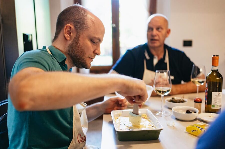 Florence: Pasta and Tiramisu Cooking Class with Local Host - How the Home Setting Changes the Teaching