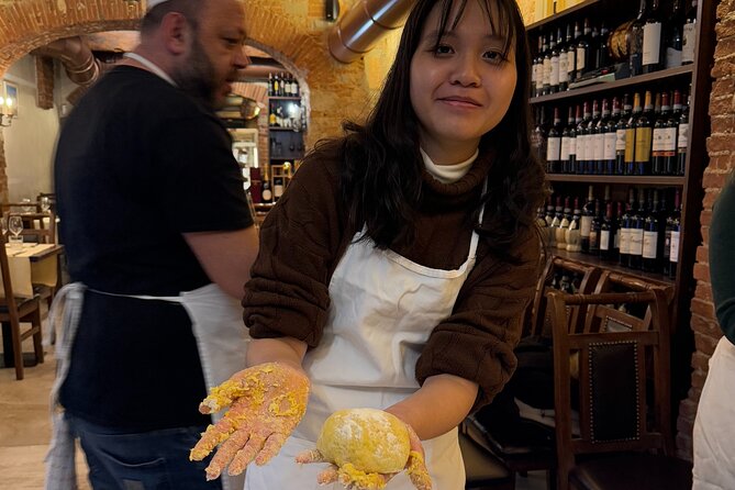 Florence: Pasta & Tiramisu Cooking Class with lots of Good Wine - Ravioli Workshop: Ricotta and Spinach, Done With Clean Seals