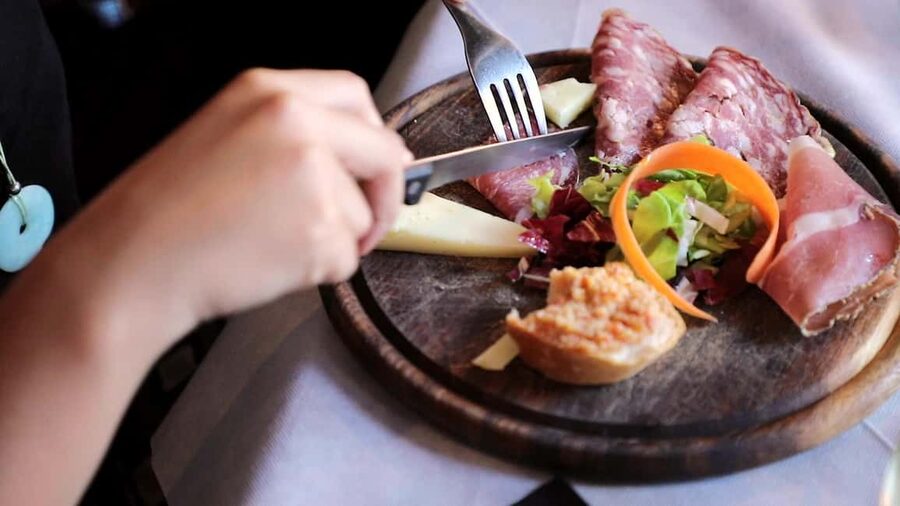 Florence: Pisa, Siena, S. Gimignano, Chianti Wine & Lunch - Lunch in San Gimignano with wine pairing: what’s included and how it affects your time