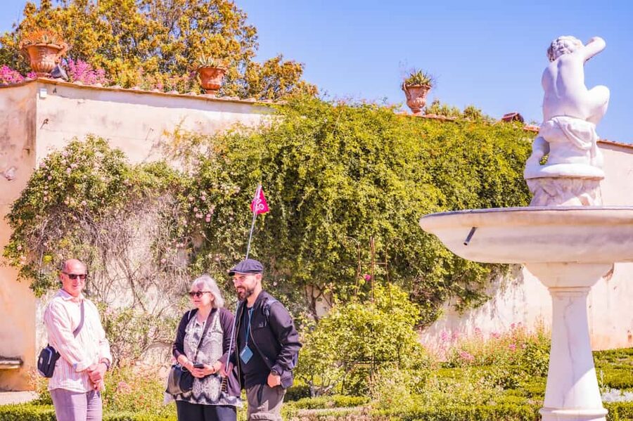 Florence: Pitti Palace and Boboli Gardens Guided Tour - Transition to Boboli Gardens: Art Meets Outdoor Theater