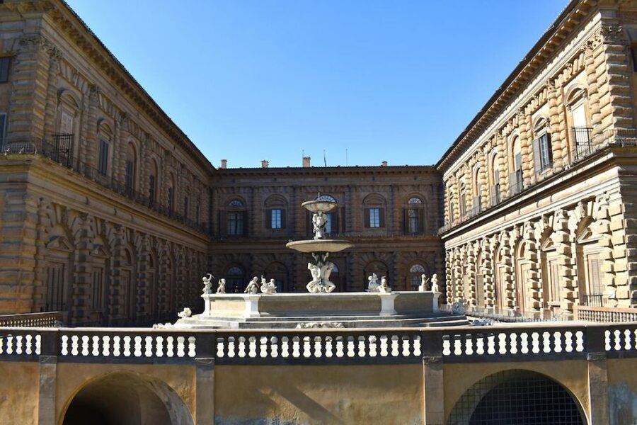 Florence: Pitti Palace Small Group Tour - Why Pitti Palace feels different in Florence