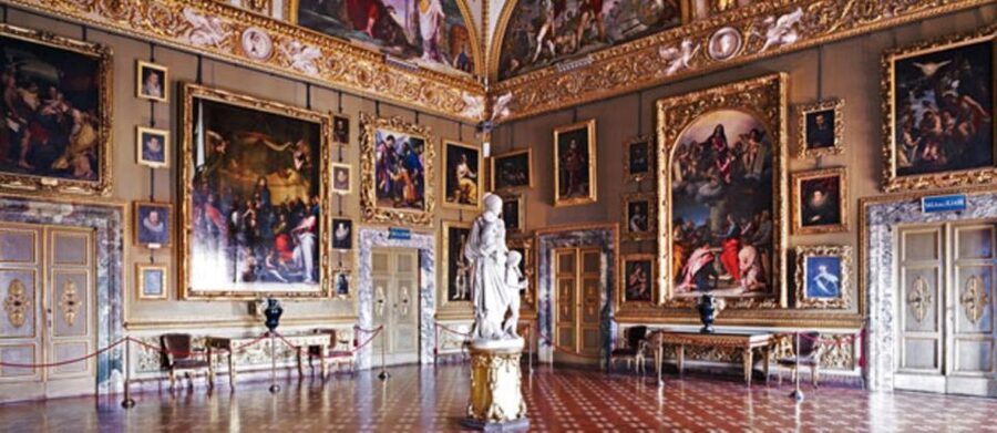 Florence: Pitti Palace Small Group Tour - Wheelchair access vs. mobility needs: check carefully
