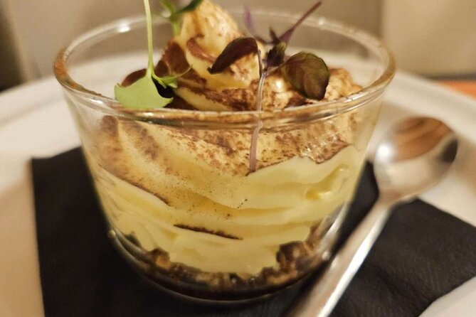 Florence Pizza & Tiramisù Cooking Class: Small Group Experience - From dough to dough-toss energy