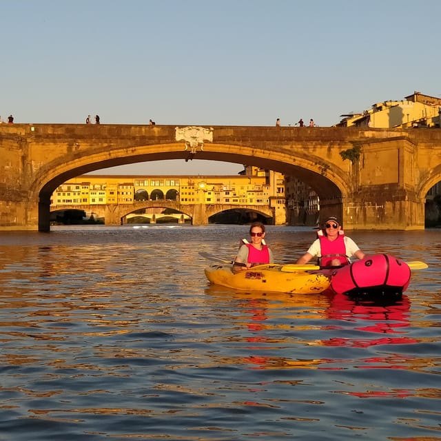 Florence: Ponte Vecchio and City Sights Guided Kayak Cruise - From the National Library to the Uffizi: River-Level Architecture