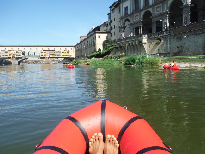 Florence: Ponte Vecchio and City Sights Guided Kayak Cruise - Paddling Under Ponte Vecchio and the Vasari Corridor