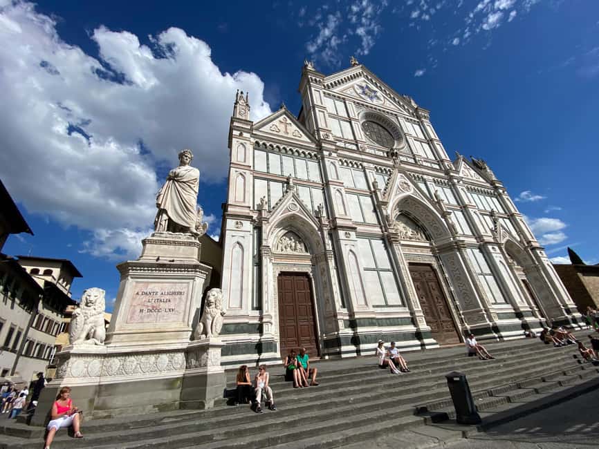 Florence Premium E-Bike Football Tour - Starting at Piazza Ognissanti: Easy Access, Straight Into the Action