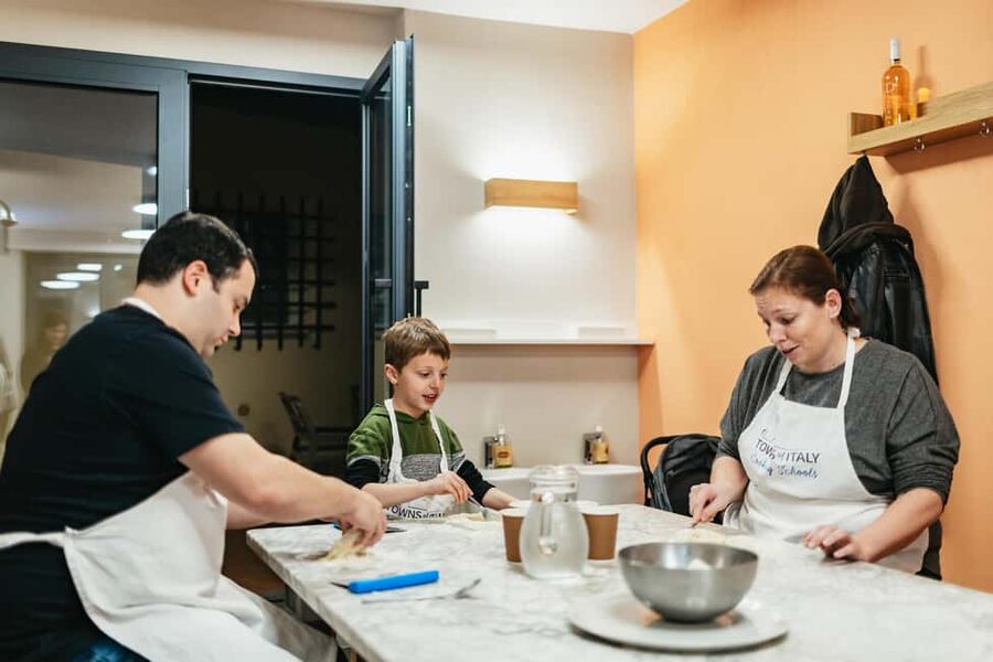 Florence: Premium Pizza & Gelato Preparation Class with Wine - Who This Class Suits Best (and Who Should Skip It)