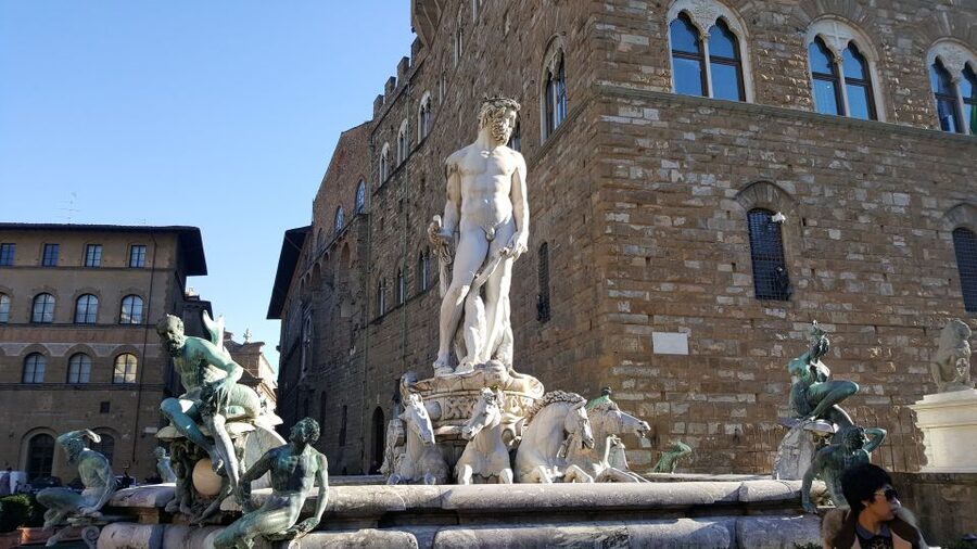 Florence: Private 4-Hour Walking Tour with Eugenia Gasheeva - Narrow medieval streets: the quiet between the big sights