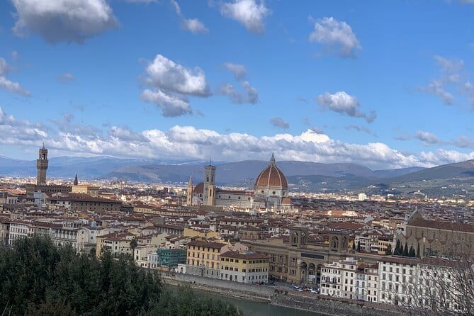 Florence: Private Bike Tour - Riding Under a Secret Corridor Toward Pitti Palace