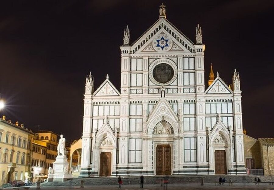 Florence: Private E-Bike Night Tour & Piazzale Michelangelo - Cathedral Square (Duomo area): seeing Brunelleschi’s dome with fresh eyes