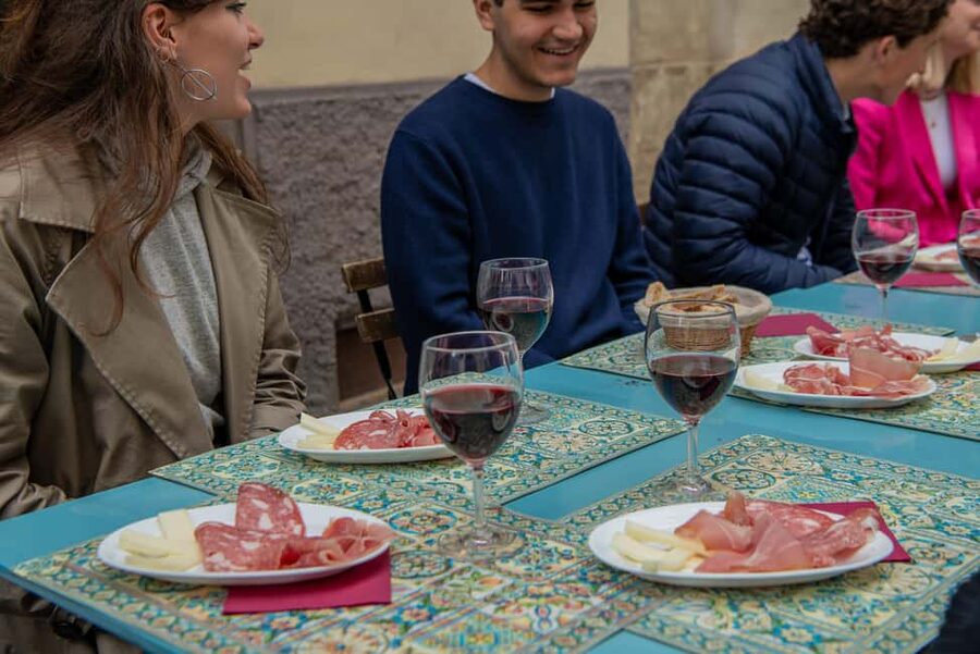 Florence: Private Food Walking Tour with Tuscan Classics - Chianti wine (and non-alcoholic options) without the pushy vibe
