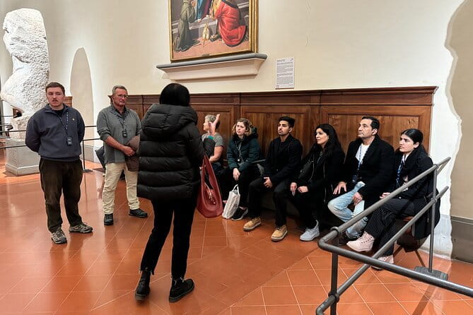 Florence: Private guided tour to the Accademia Gallery - Meeting at Via de’ Pucci and Getting Into the Museum