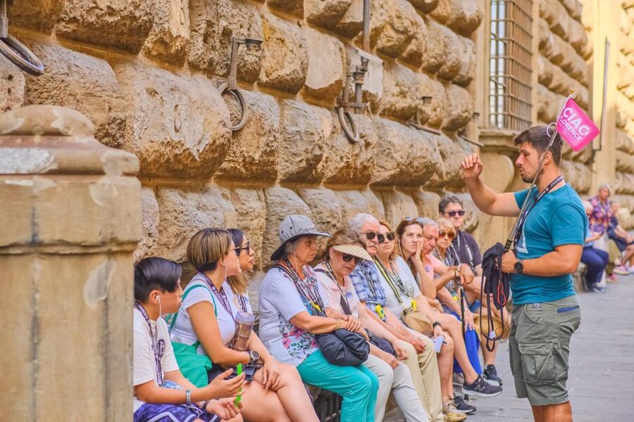 Florence: Private Guided Walking Tour - Piazza della Signoria and Loggia dei Lanzi: Where Power Meets Sculpture